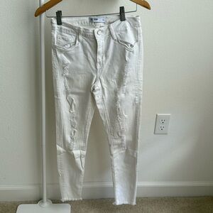 JUST BLACK | Ripped Skinny Jeans, EUC